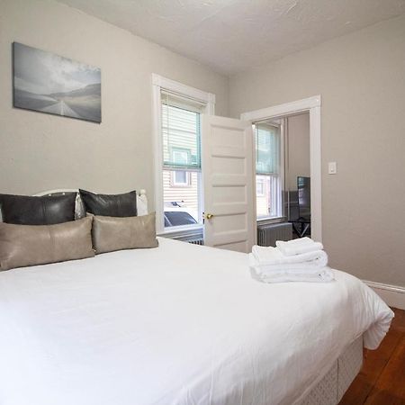 2 Bedroom Condo Close To Boston And Cambridge With Free Parkings Exterior foto