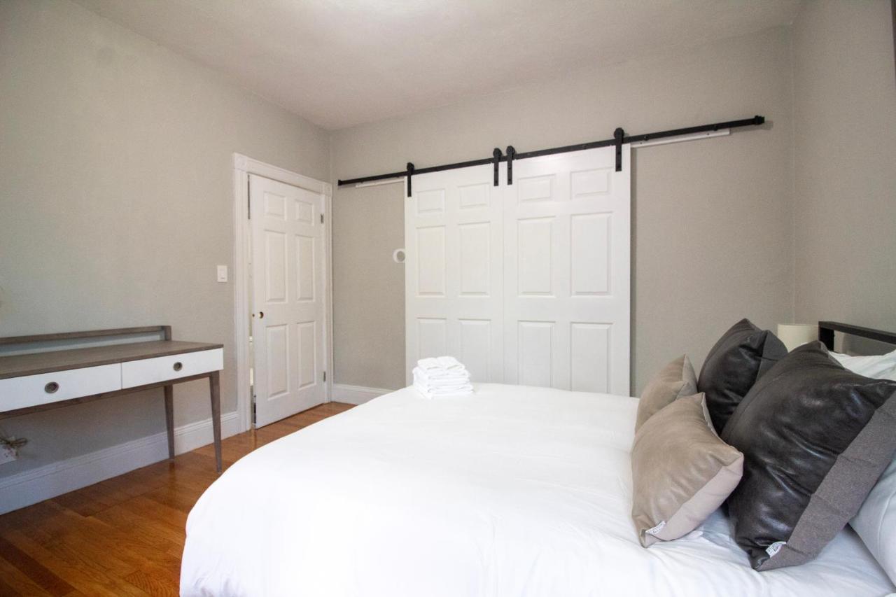 2 Bedroom Condo Close To Boston And Cambridge With Free Parkings Exterior foto